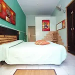 Ginevra Hotell *
